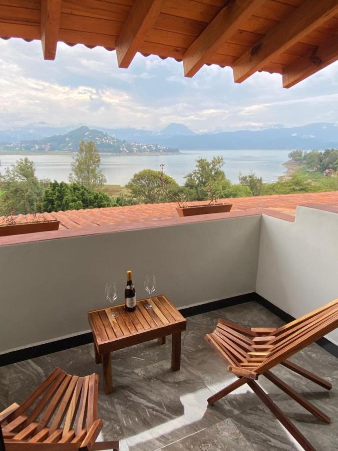 Hospedaje Anturios Valle De Bravo Bagian luar foto