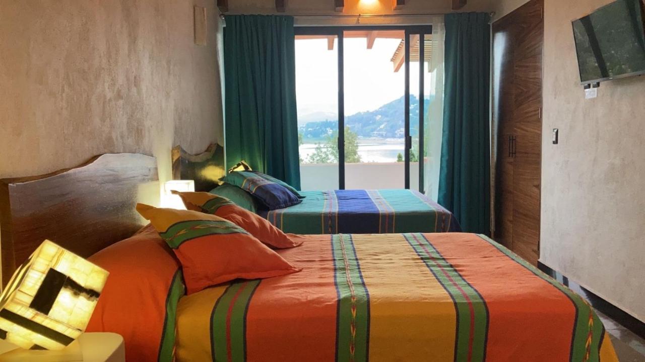 Hospedaje Anturios Valle De Bravo Bagian luar foto