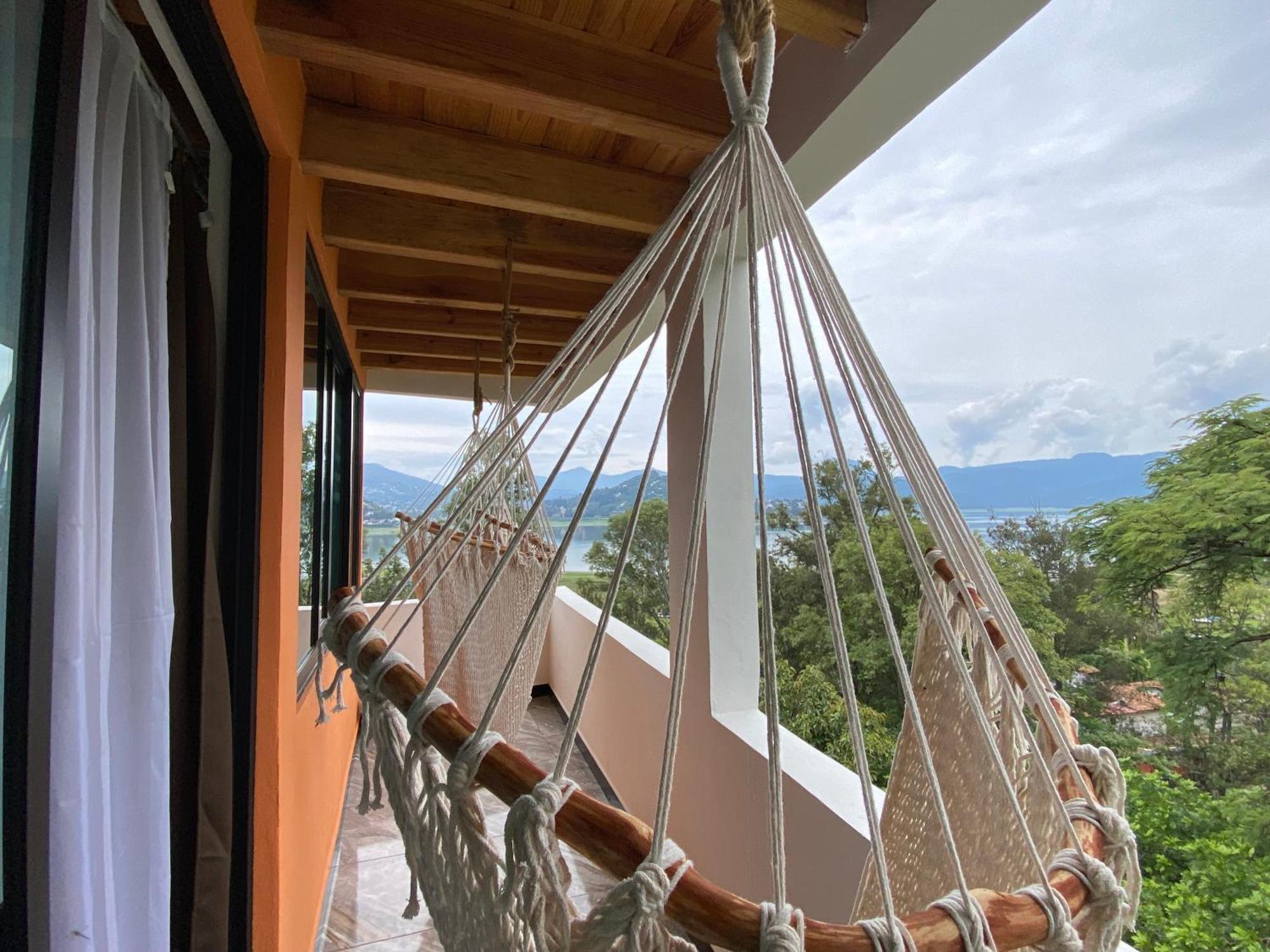 Hospedaje Anturios Valle De Bravo Bagian luar foto